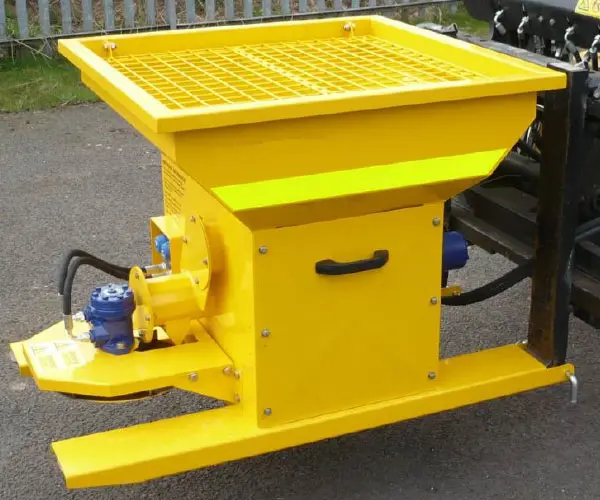 hyraudlic-gritter-forklift-attachment